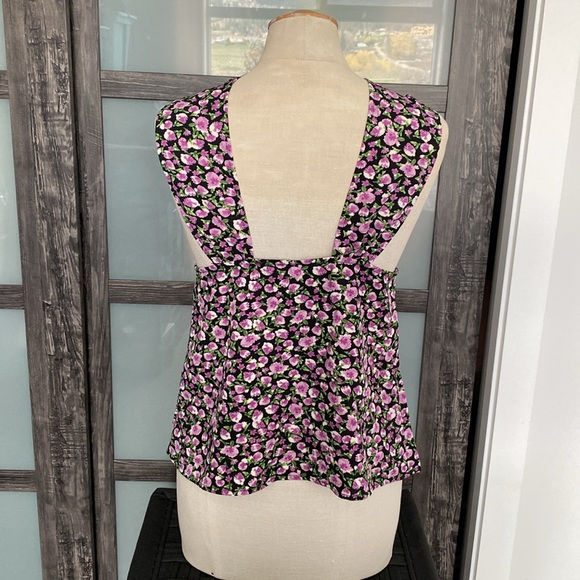 Zara twist neck halter top in purple,green,black & white floral design. XS๐๐๐ค - Picture 4 of 11